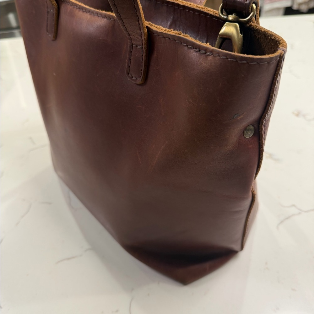Portland Leather Tote Bag - Picture 7 of 9